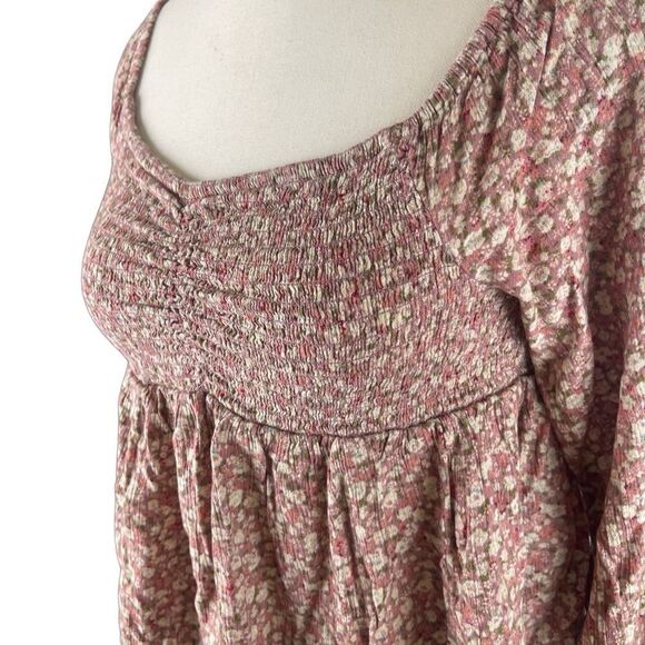 American eagle outfitters smocked floral peplum sleeve crop top blouse sz S - Picture 2 of 8